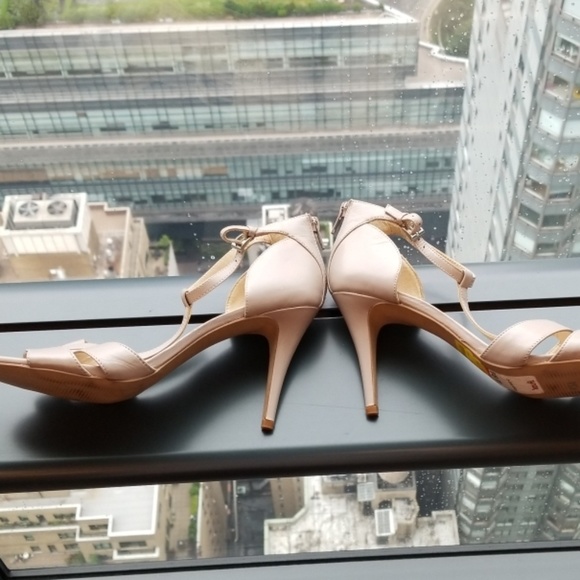 Shoes - Picture 3 of 5